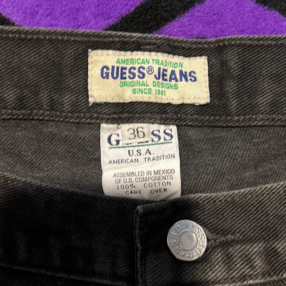 Guess men’s jean shorts